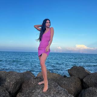 Zaira Nara feet photo thumbnail