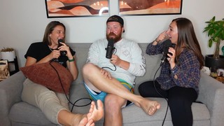 Rachel Ballinger feet photo thumbnail