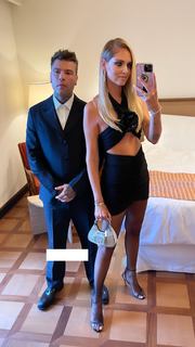 Chiara Ferragni feet photo thumbnail