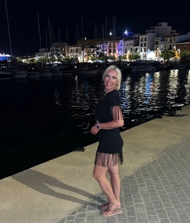 Daniela Katzenberger feet photo thumbnail