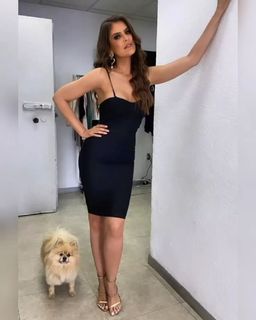 Vanessa Claudio feet photo thumbnail