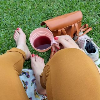 Isa Pes feet photo thumbnail