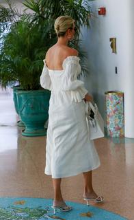 Ivanka Trump feet photo thumbnail