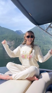 LeAnn Rimes feet photo thumbnail