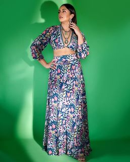 Huma Qureshi feet photo thumbnail