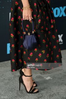 Gillian Anderson feet photo thumbnail
