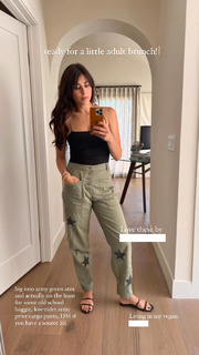 Daniella Monet feet photo thumbnail