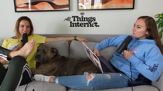 Rachel Ballinger feet photo thumbnail