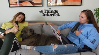 Rachel Ballinger feet photo thumbnail