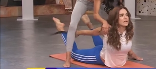 Tania Rincón feet photo thumbnail