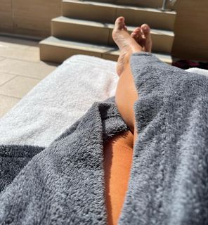 Kerry Katona feet photo thumbnail