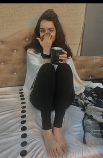 Shraddha Kapoor feet photo thumbnail