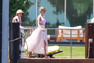 Ivanka Trump feet photo thumbnail