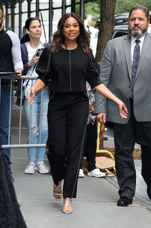 Regina Hall feet photo thumbnail
