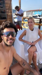 Nicole Neumann feet photo thumbnail