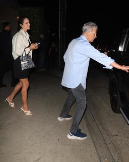 Katharine McPhee feet photo thumbnail