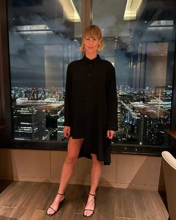 Federica Pellegrini feet photo thumbnail