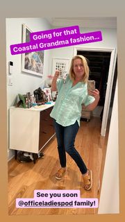Angela Kinsey feet photo thumbnail