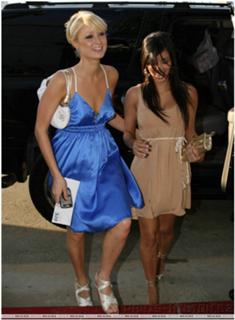 Paris Hilton feet photo thumbnail