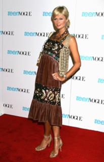 Paris Hilton feet photo thumbnail