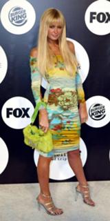 Paris Hilton feet photo thumbnail
