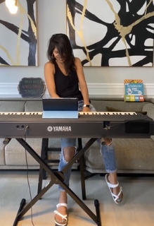 Sheena Melwani feet photo 4