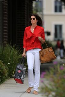 Cindy Crawford feet photo thumbnail