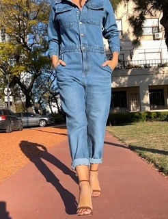 Carolina Ardohain feet photo thumbnail