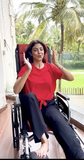 Shilpa Shetty Kundra feet photo thumbnail