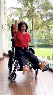 Shilpa Shetty Kundra feet photo thumbnail