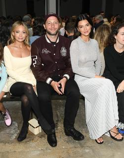 Kendall Jenner feet photo thumbnail