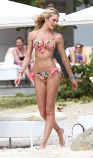 Candice Swanepoel feet photo thumbnail