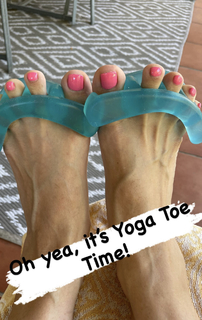Constance Marie feet photo thumbnail