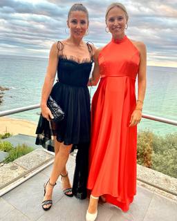 Elsa Pataky feet photo thumbnail