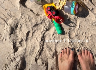 Daniella Monet feet photo thumbnail