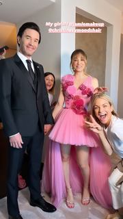 Kaley Cuoco feet photo thumbnail