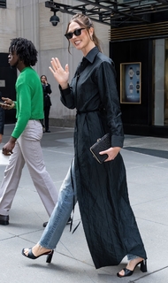 Karlie Kloss feet photo thumbnail