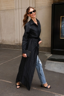 Karlie Kloss feet photo thumbnail