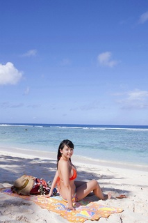 Ai Shinozaki feet photo thumbnail