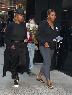 Serena Williams feet photo thumbnail