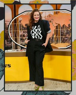 Drew Barrymore feet photo thumbnail