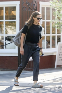 Jennifer Garner feet photo thumbnail
