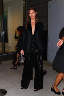 Karlie Kloss feet photo thumbnail