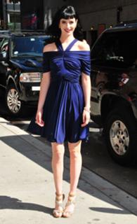 Krysten Ritter feet photo thumbnail