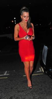 Helen Flanagan feet photo thumbnail