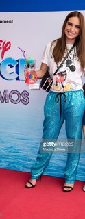 Tania Rincón feet photo thumbnail