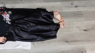 Rachel Ballinger feet photo thumbnail