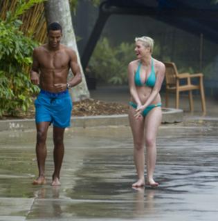 Helen Flanagan feet photo thumbnail