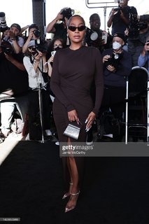 La La Anthony feet photo thumbnail