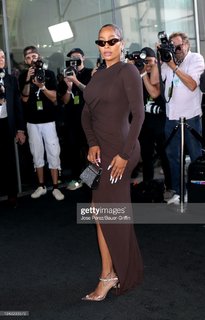La La Anthony feet photo thumbnail